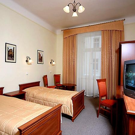 Hotel & Residence Royal Standard Прага Екстериор снимка
